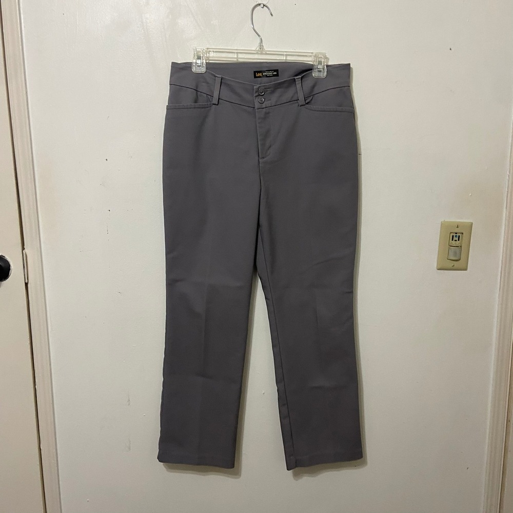 Lee Regular Fit Straight Leg‎ Mid Rise Pants Women's Gray Size 10 Short Dress